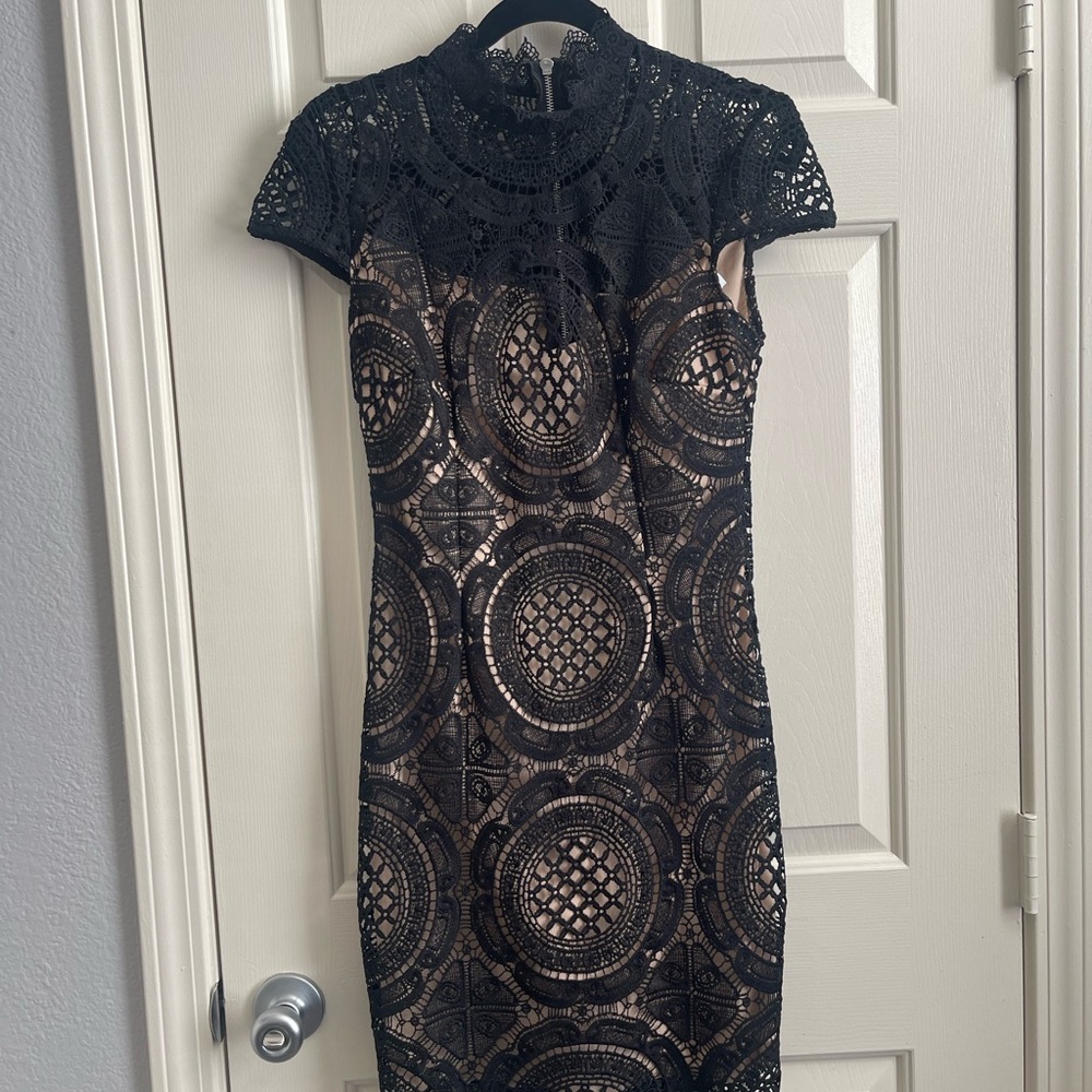 Bisou Bisou Black and Tan Lace Midi Dress
